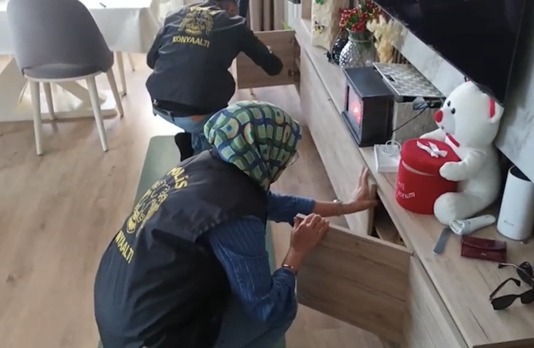Adana dahil 9 ilde “Yapay Zeka 2” operasyonu: 11 kişi tutuklandı