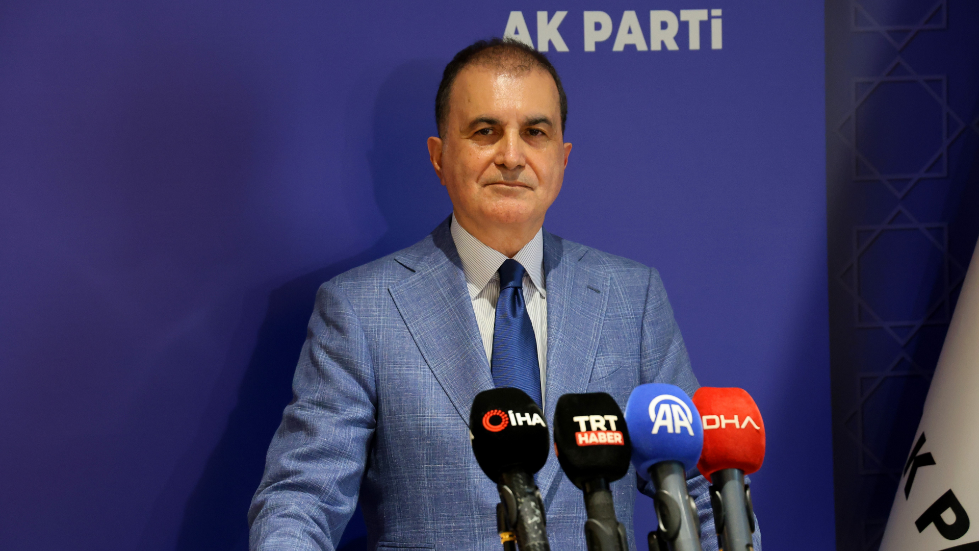 Ömer Çelik'ten Özgür Özel'e tepki: "Siyasi zorbalığa ve siyasi eşkıyalığa asla izin vermeyiz"