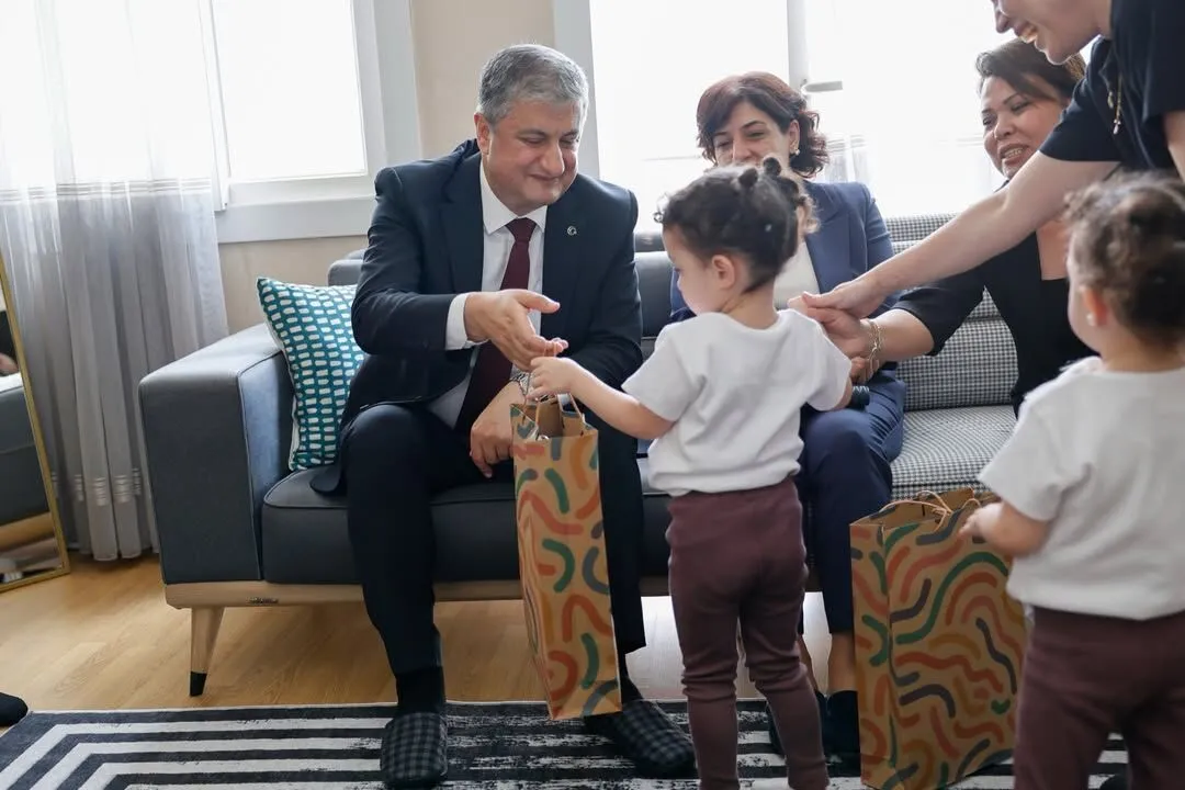 Vali Yavuz’dan şehit ailelerine bayram ziyareti