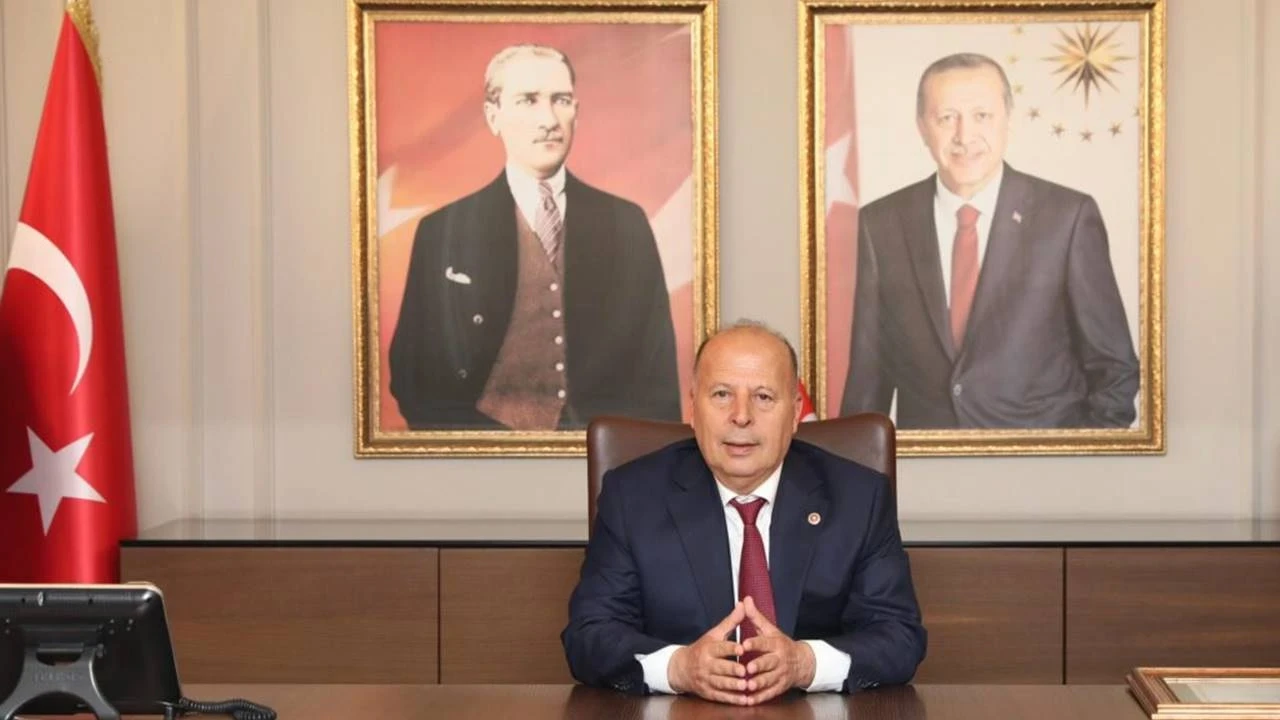 Ali Demirçalı fotoğrafların indirilmesine karşı çıkarak uyardı!