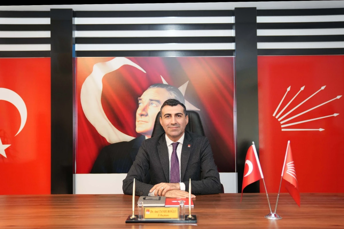 Anıl Tanburoğlu: “Türkiye bayrama ekonomik kriz ve adaletsizlik gölgesinde giriyor”
