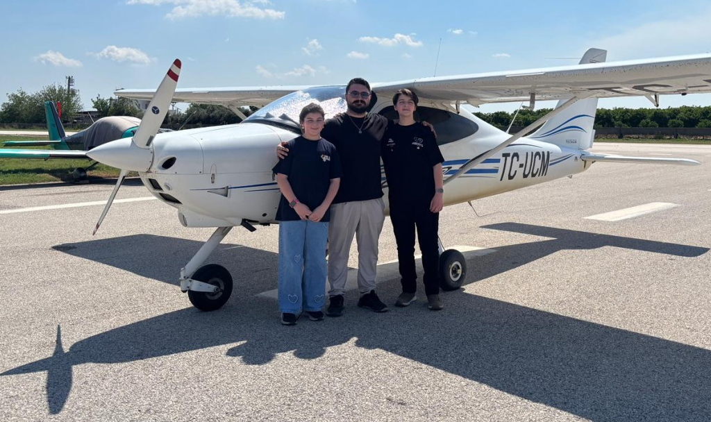 Adana’da depremzede çocukların pilotluk hayali gerçeğe dönüştü