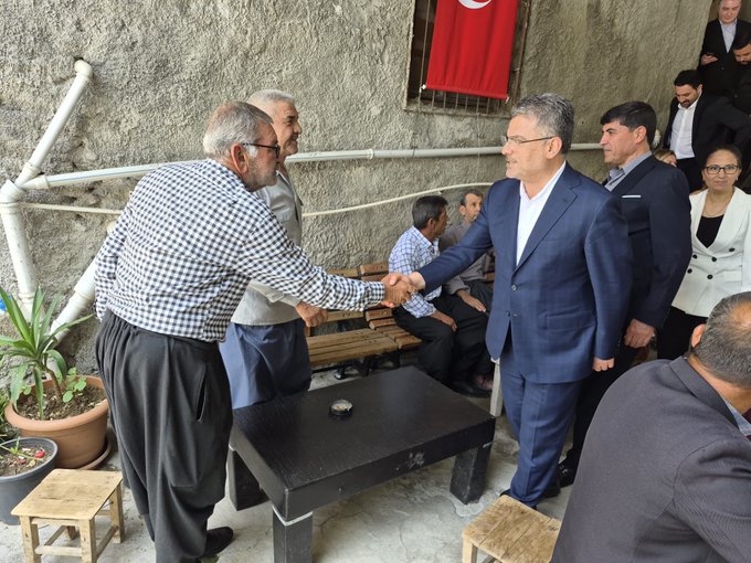 Faruk Aytek Karaisalı’da vatandaşlarla buluştu