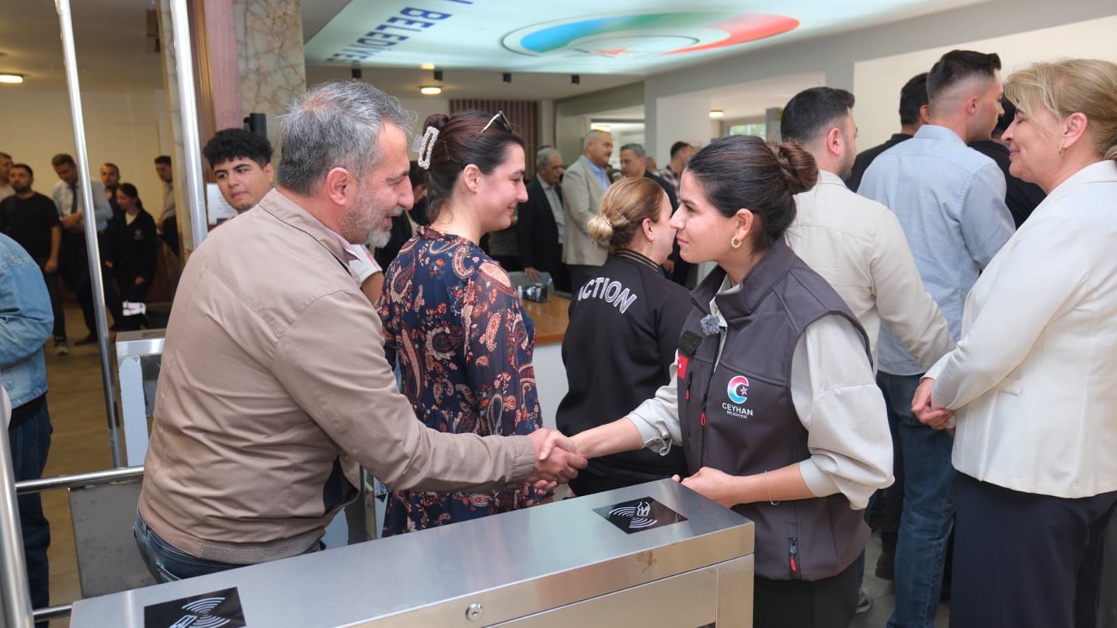 Başkan Vekili Yıldız personelle bayramlaştı
