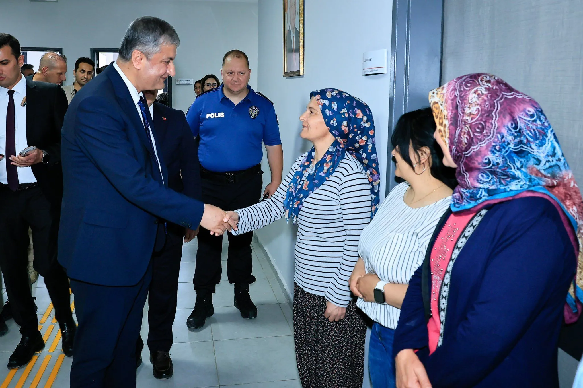 Vali Yavuz, Tufanbeyli’de sağlık hizmetlerini inceledi