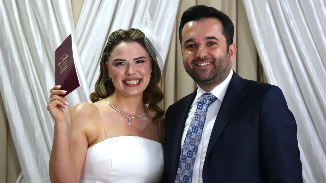 Adana'da nikah yoğunluğu: Çiftler unutulmaz tarih için sıraya girdi
