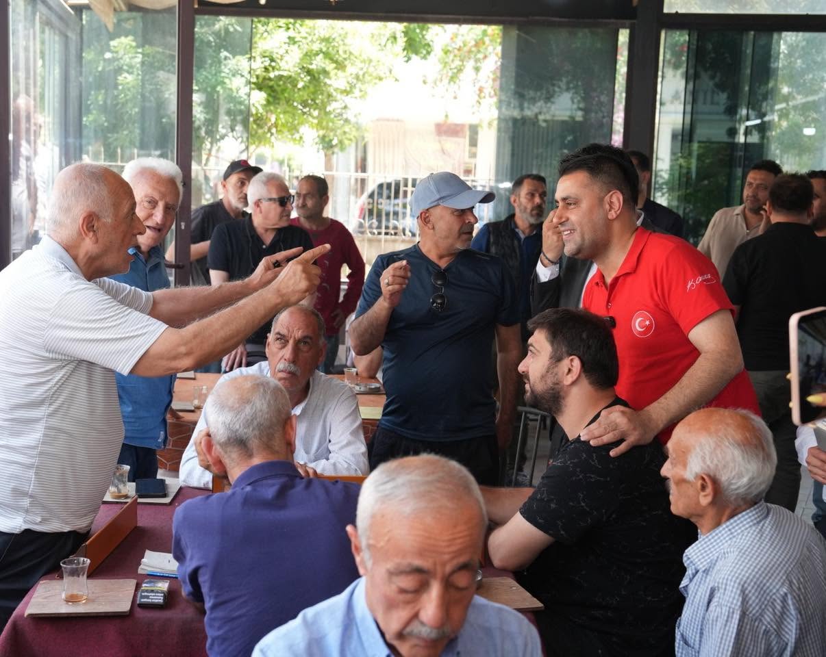 Çukurova Belediye Başkanı Emrah Kozay vatandaşlarla buluştu