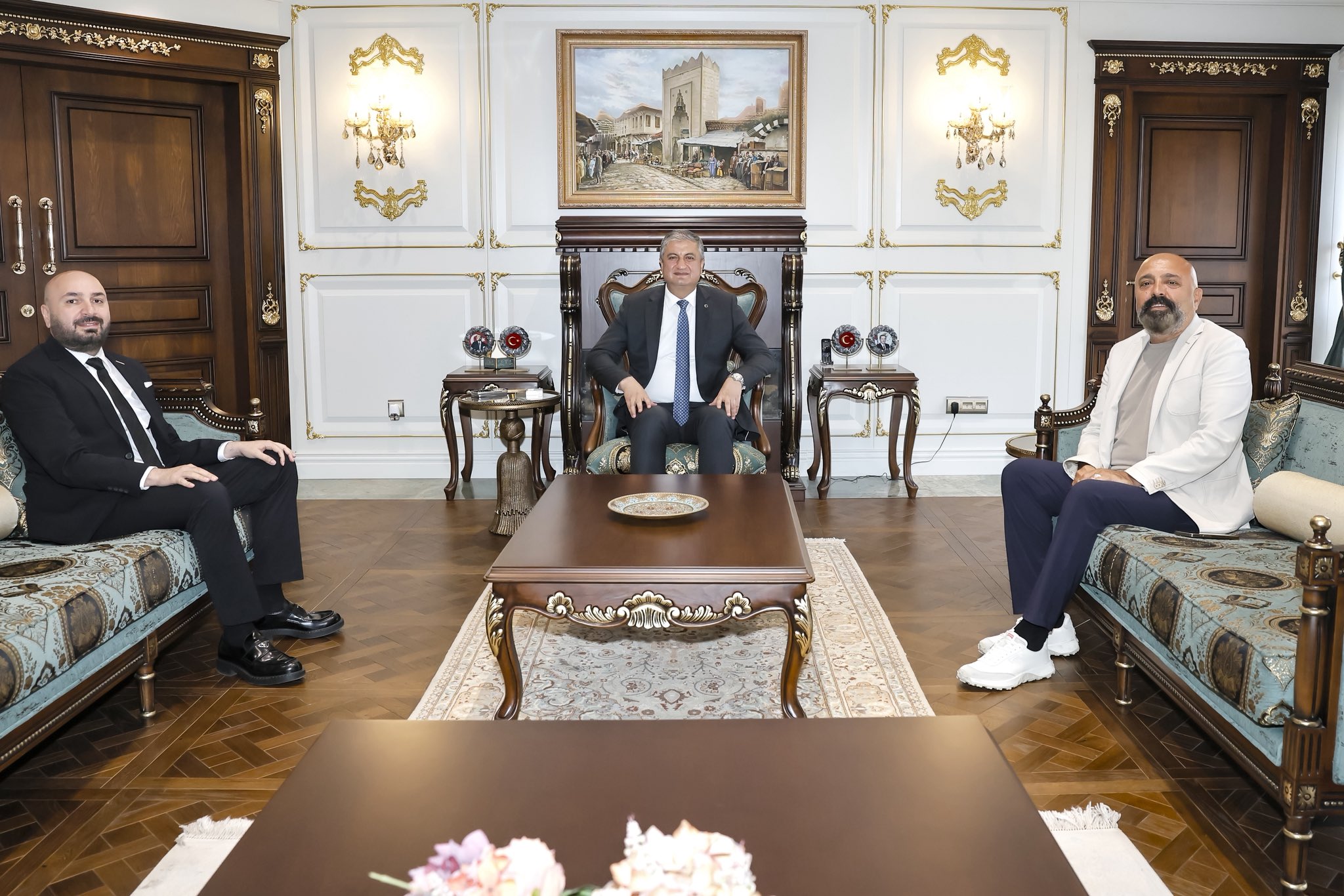 Vali Yavuz, iş dünyası ve sivil toplum temsilcilerini ağırladı