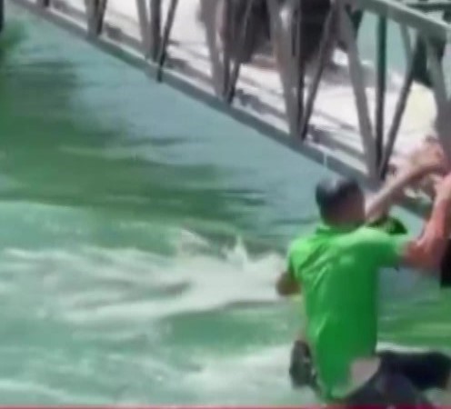 Adana’da sulama kanalında can pazarı: 2 kişi son anda kurtarıldı