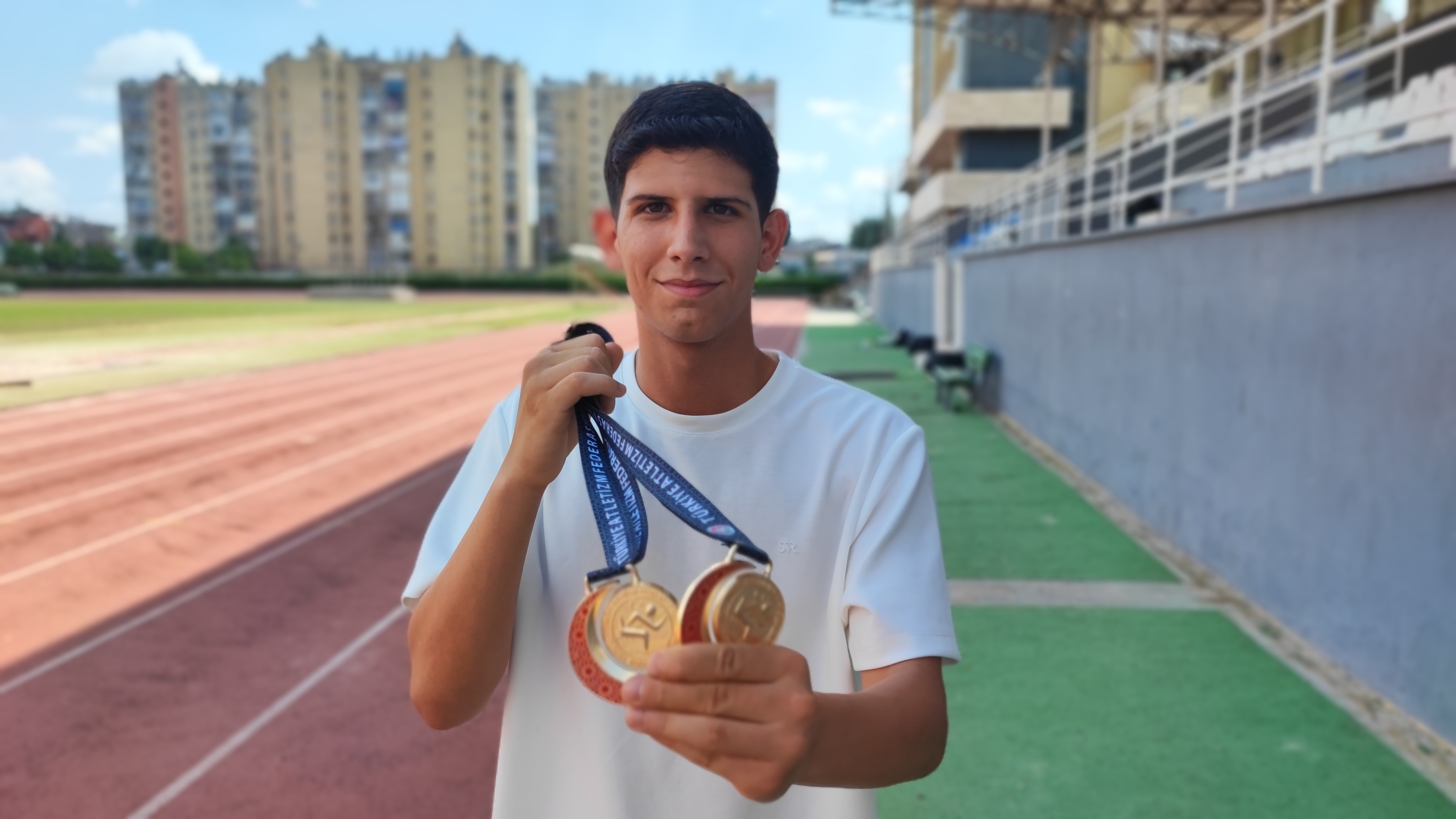 15 yaşında 5 Türkiye şampiyonluğu kazandı, gözünü olimpiyatlara çevirdi