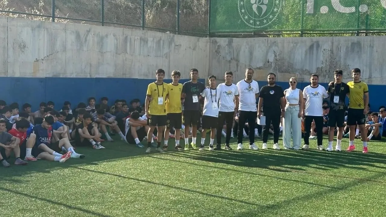 Adana 01 FK Akademi seçmelerinde gözler ikinci etapta