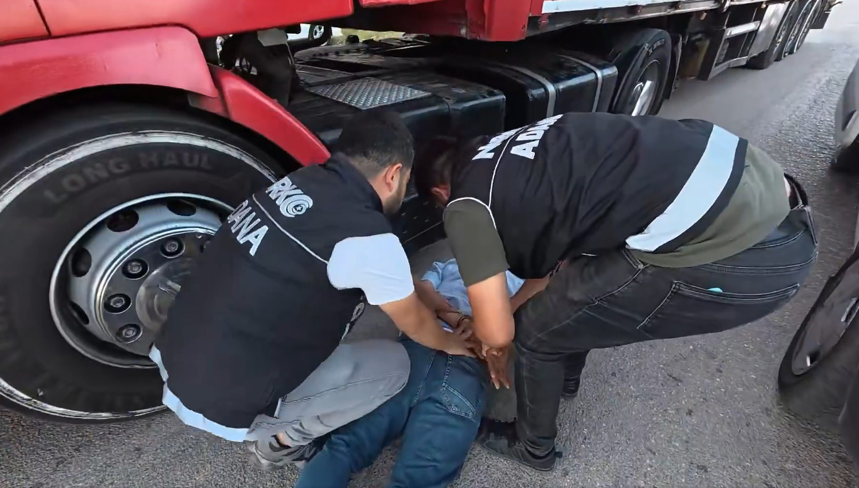 Adana Emniyeti’nden zehir tacirlerine büyük darbe