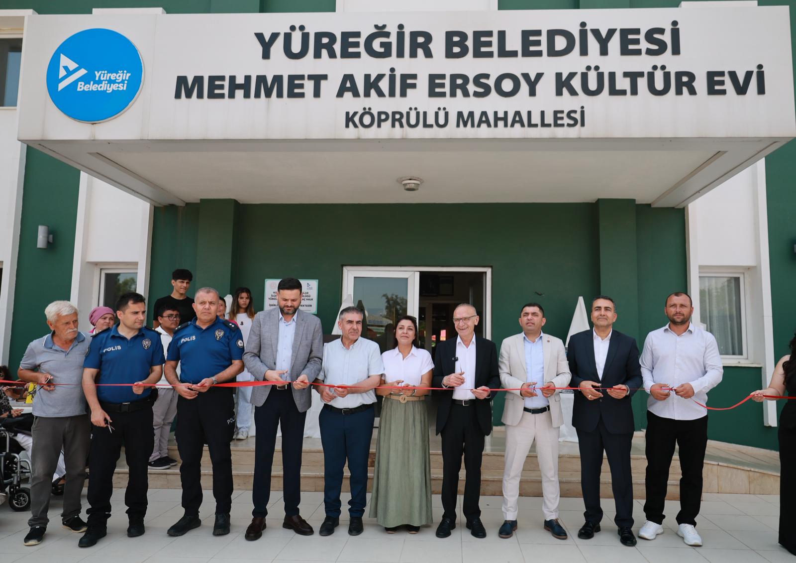 Yüreğir’de kursiyerlerin yıl sonu sergisi açıldı