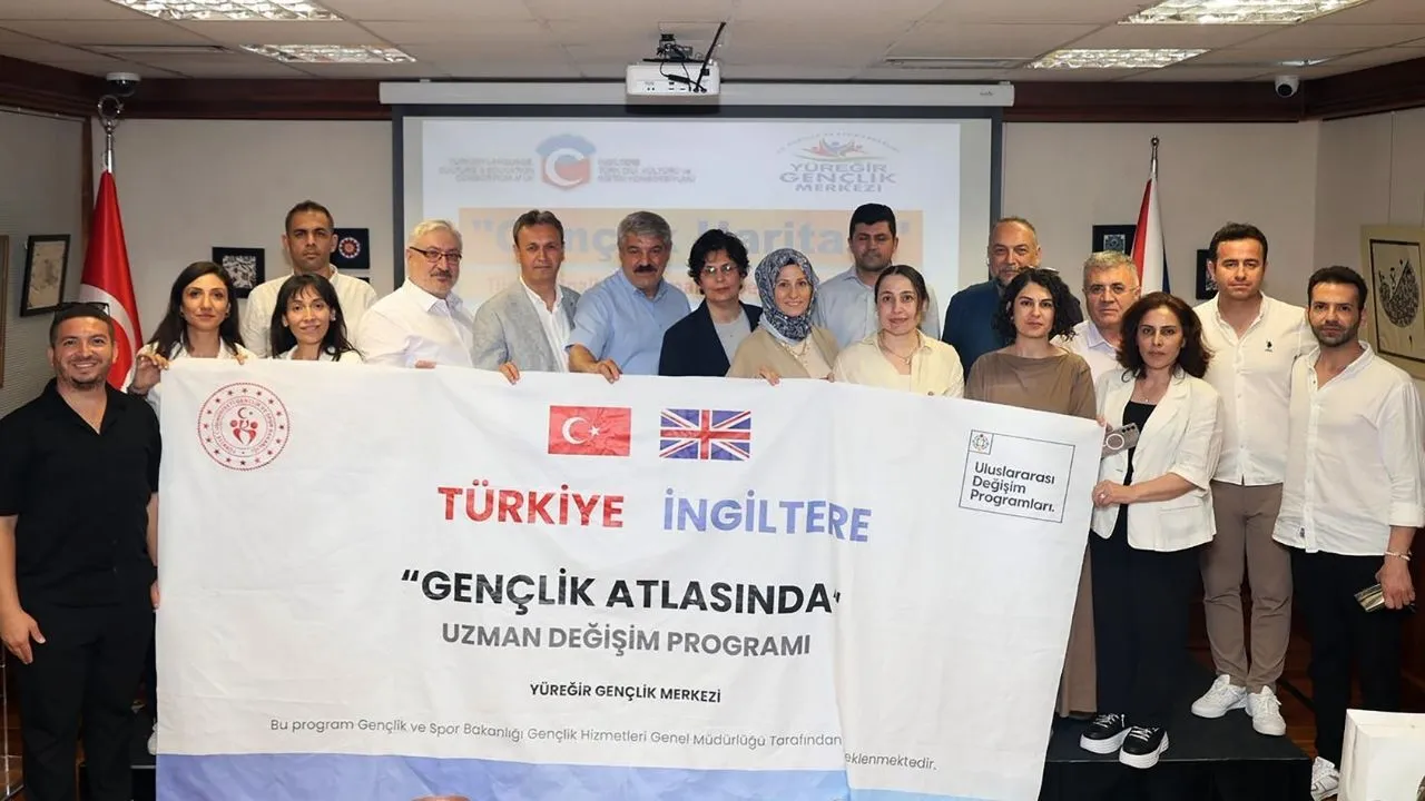 Adanalı uzmanlar Londra’da gençlik ve eğitim çalışmalarını yerinde gördü