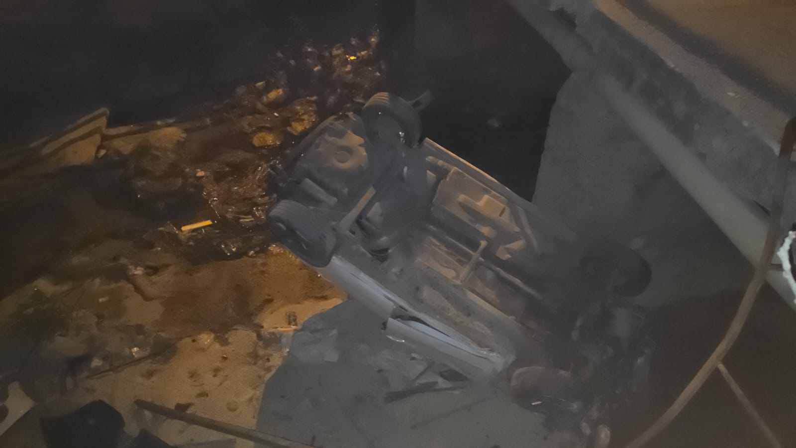 Kozan’da otomobil dere yatağına düştü: 1 yaralı