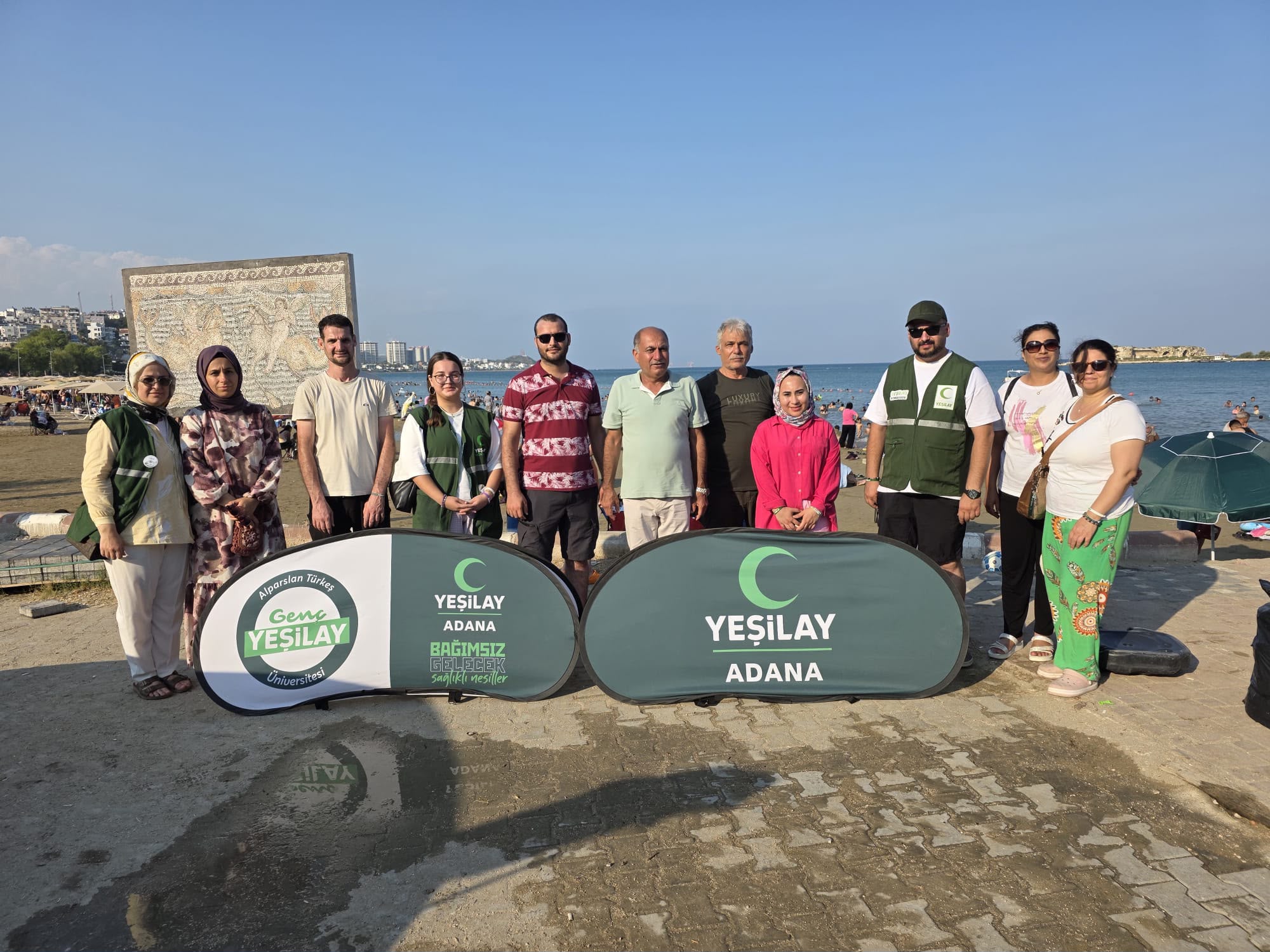 Yumurtalık’ta temizlik ve çevre çalışmaları sürüyor