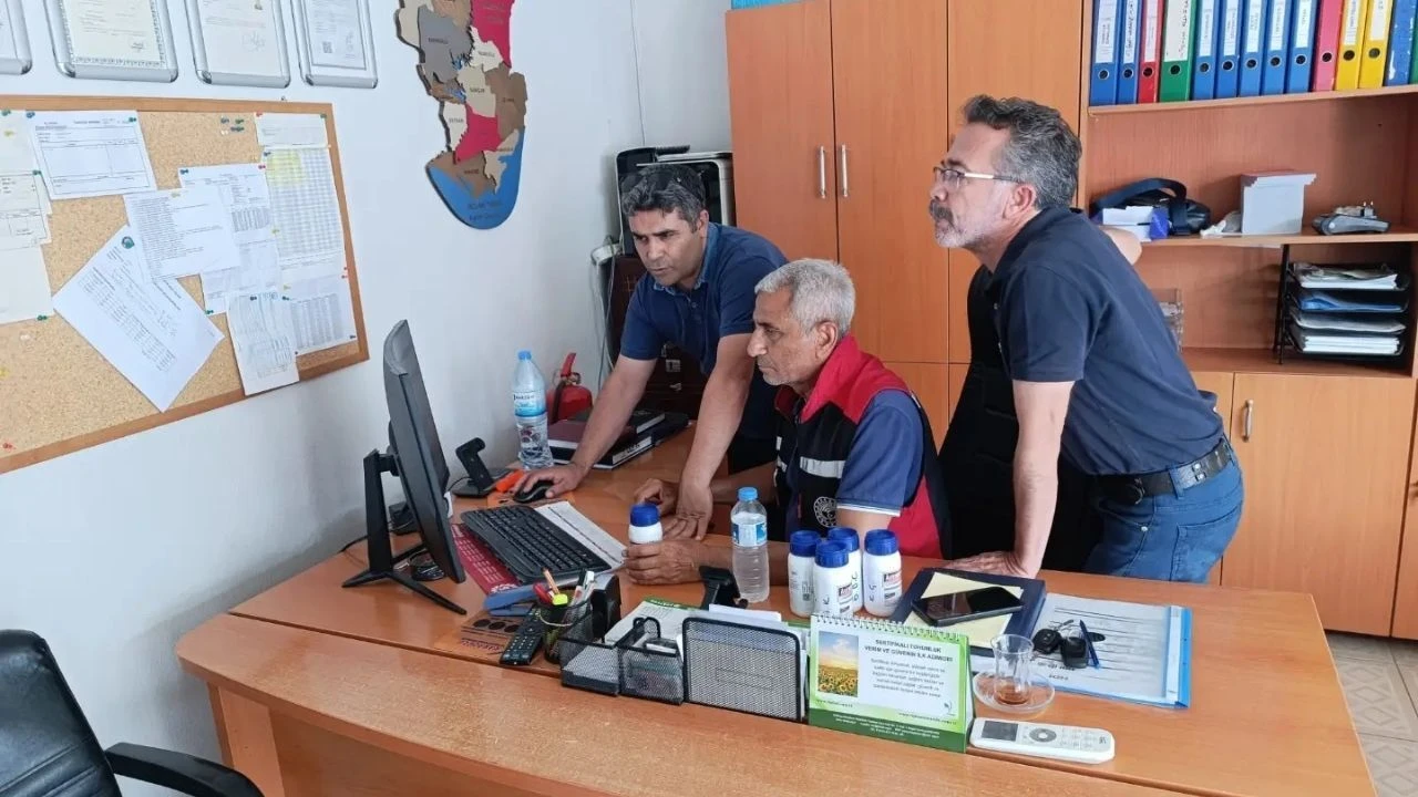 Kozan’da B-REÇETE Sistemi için bayilere bilgilendirme