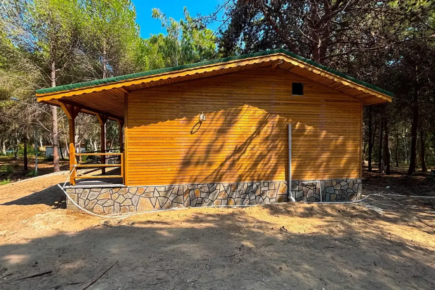 Karataş’ta bungalov evler için geri sayım başladı