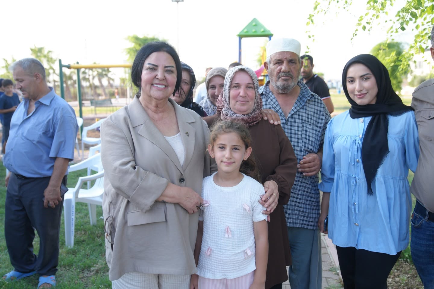 Seyhan Belediyesi mahallelerin taleplerini yerinde dinliyor