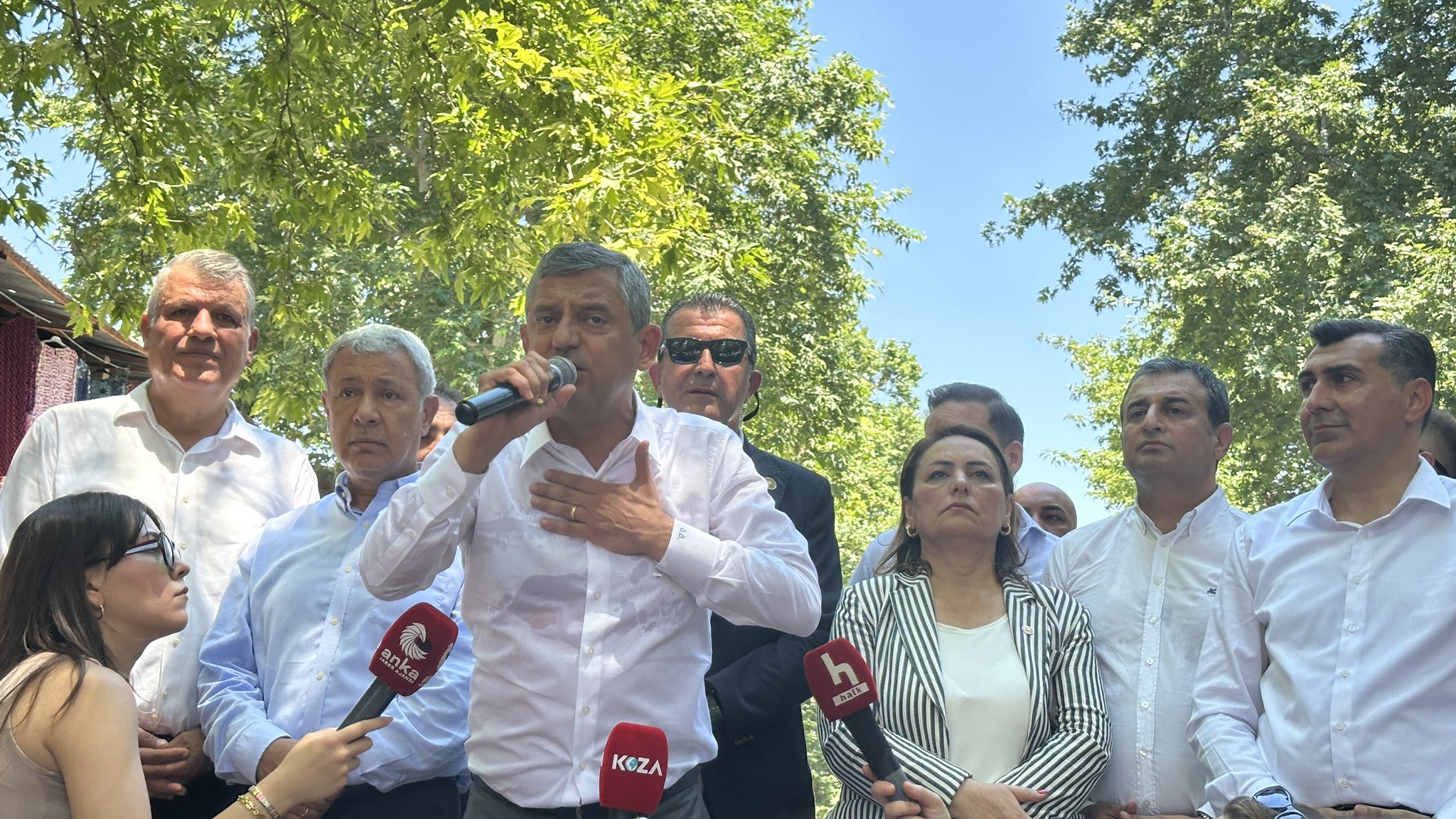 Özgür Özel: "İktidar yürüyüşünden asla vazgeçmeyeceğiz"