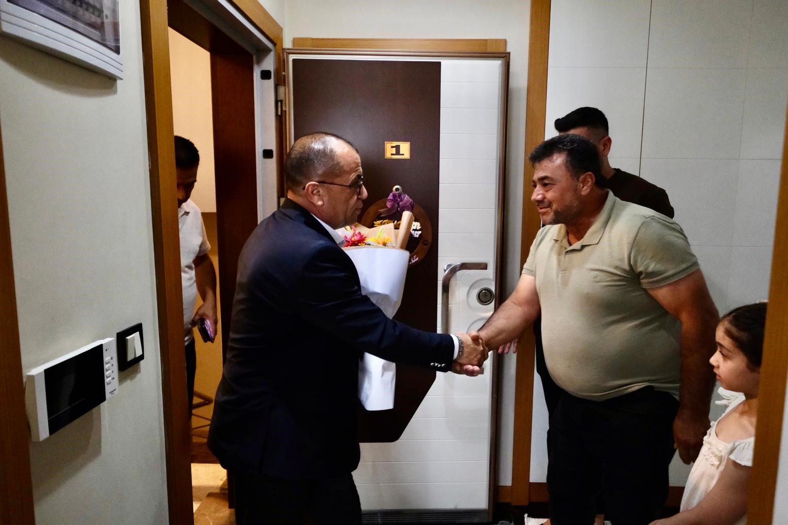Başkan Dal'dan 15 Temmuz şehidinin ailesine ziyaret