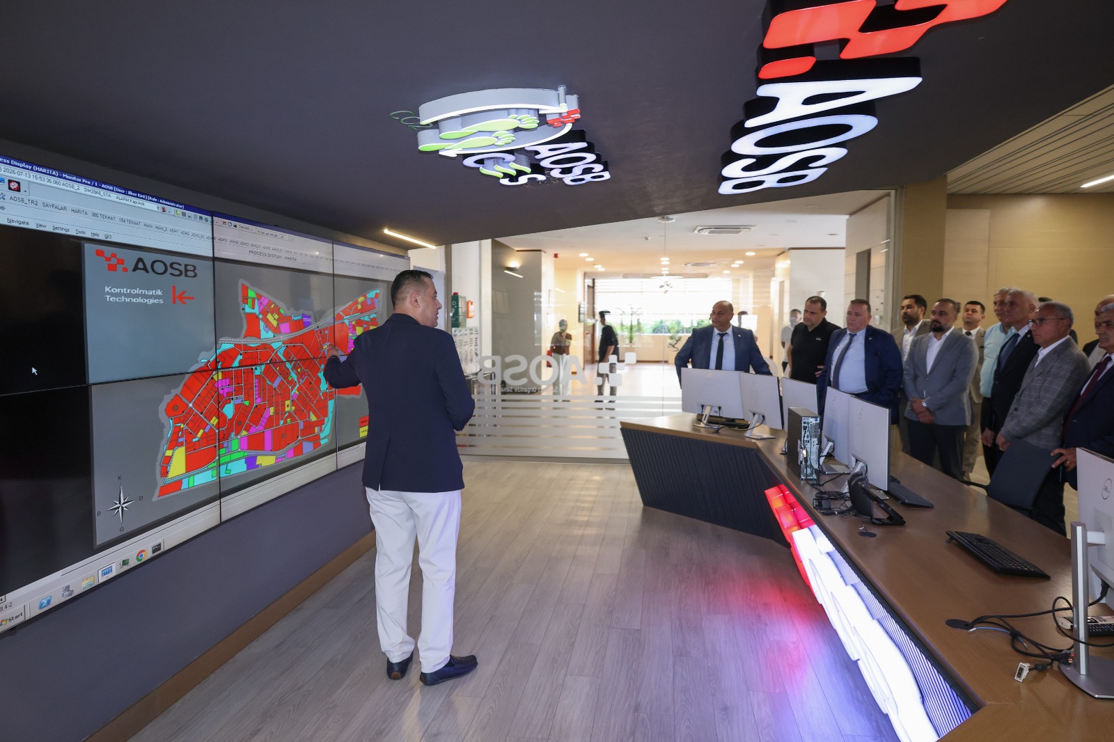 KKTC heyeti AOSB’de sanayi ve dijital altyapıyı inceledi