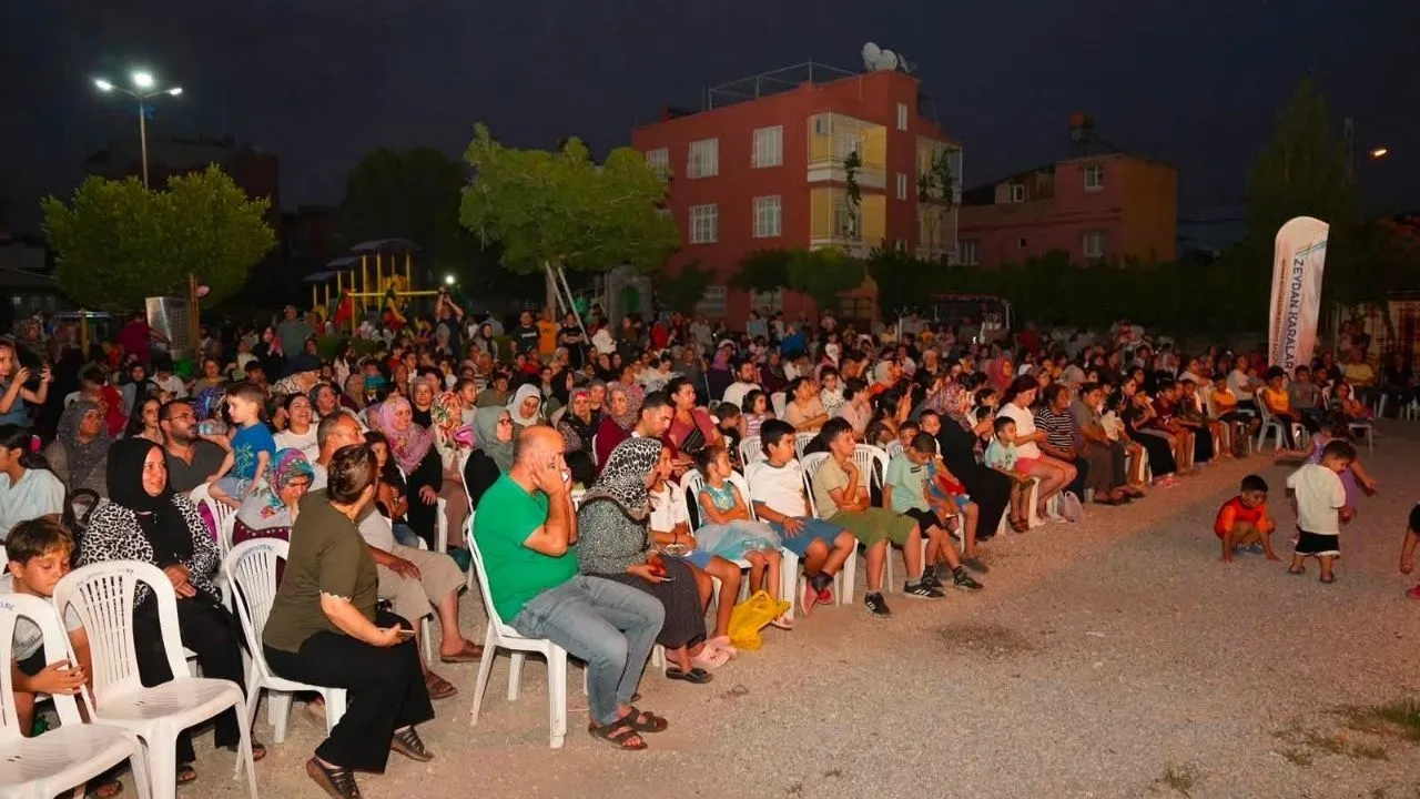 Yeşilevler’de mahalle eğlencesi yaz akşamını renklendirdi