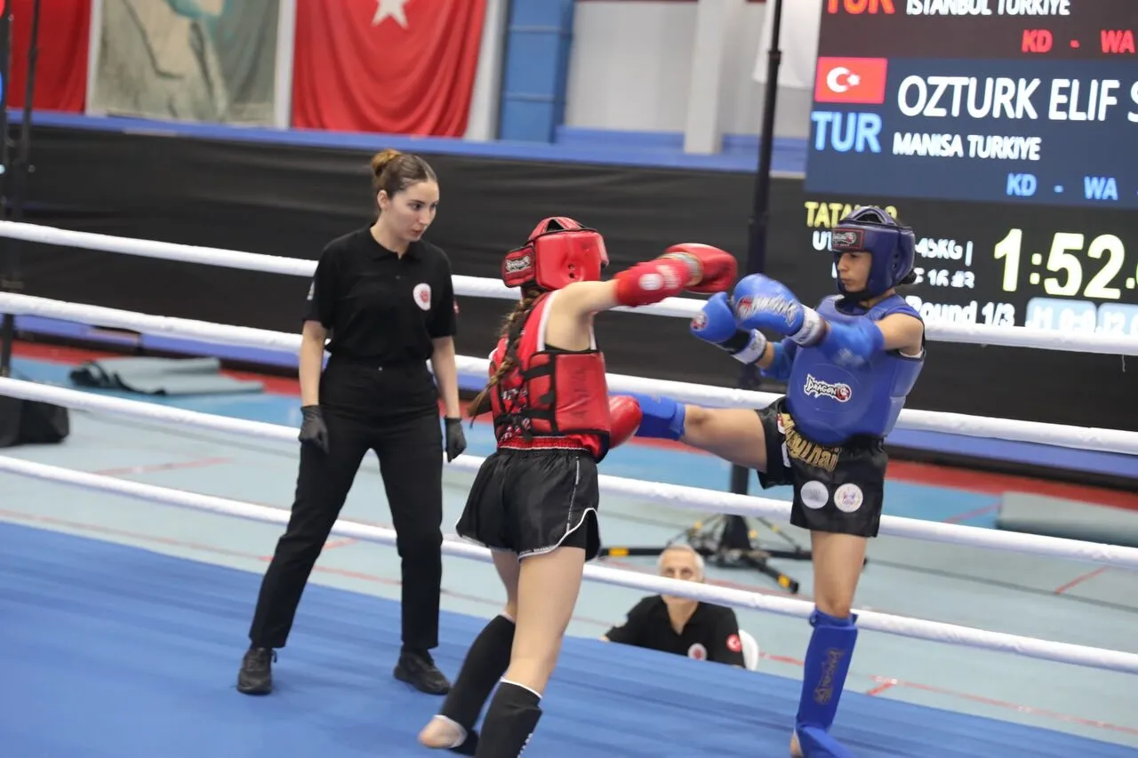 Türkiye Gençler Muaythai Şampiyonası Adana’da başladı