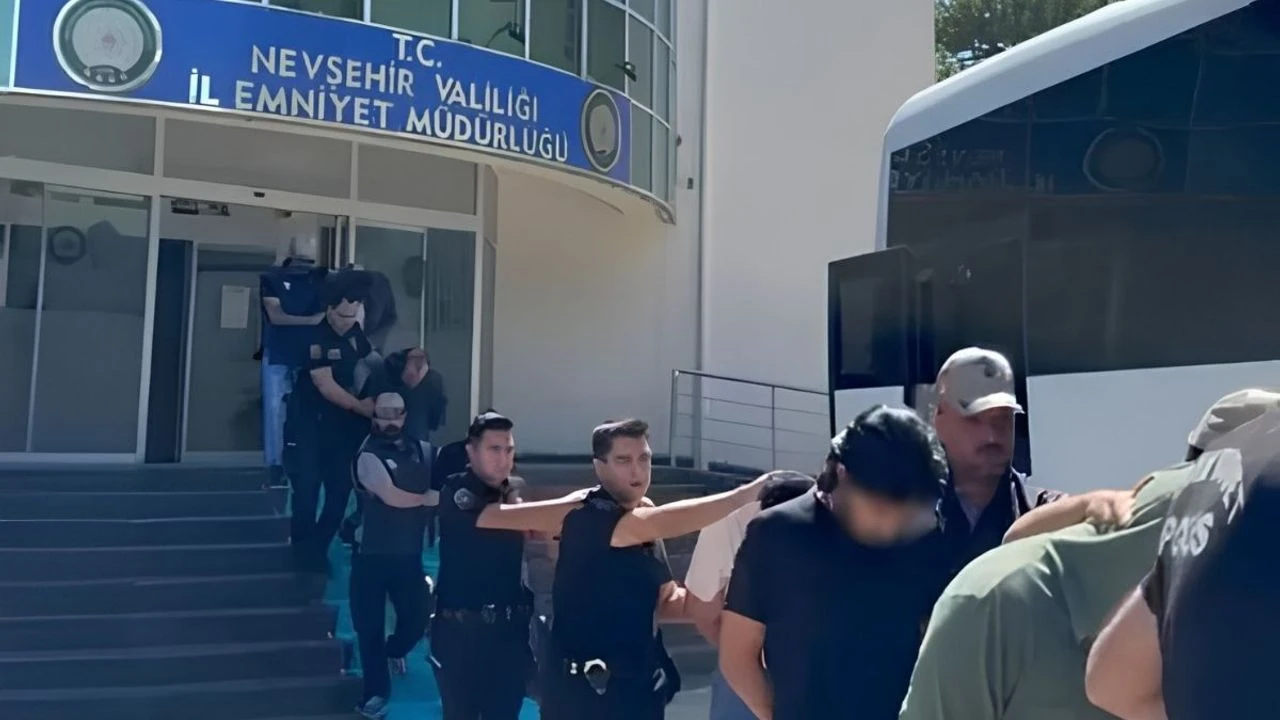 Adana dahil 8 ilde DEAŞ operasyonu: 5 kişi tutuklandı