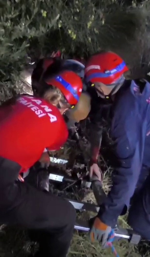 Sarıçam’da ormanlık alanda mahsur kalan kişi kurtarıldı