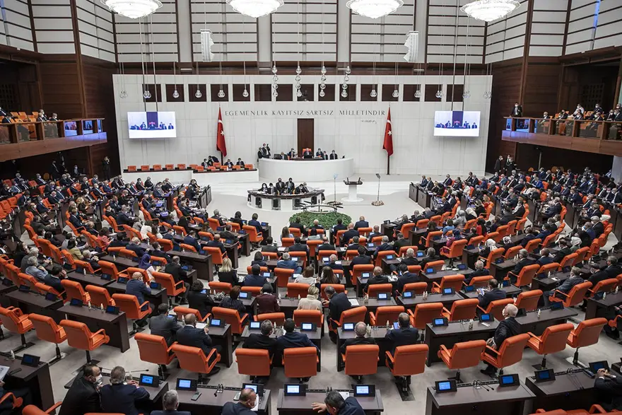 Meclis’te yeni haftanın gündemi emekli maaşı ve Somali tezkeresi