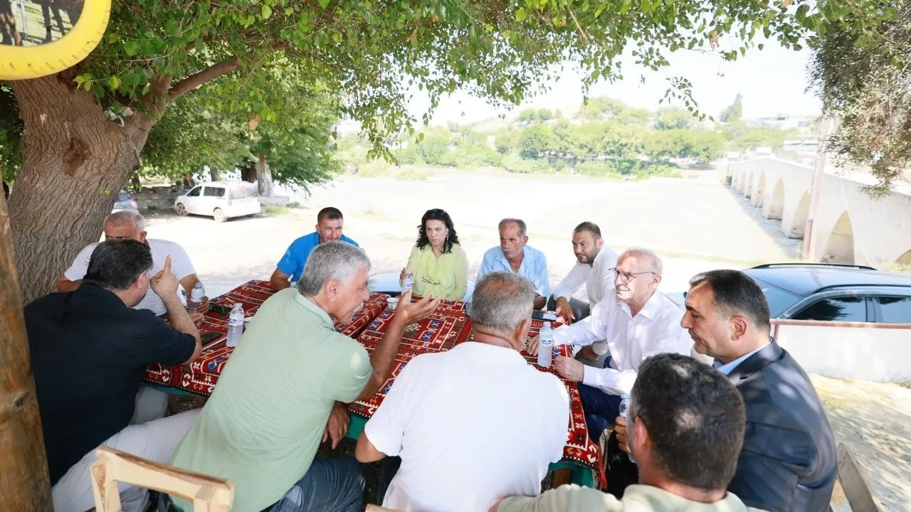 Cafer Boyraz Misis’te muhtarlarla bir araya geldi