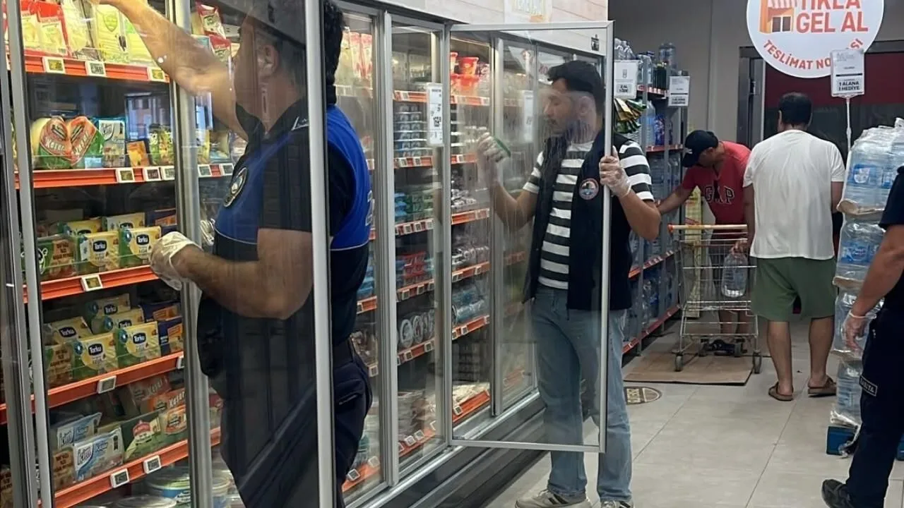 Yumurtalık’ta marketlere gıda denetimi