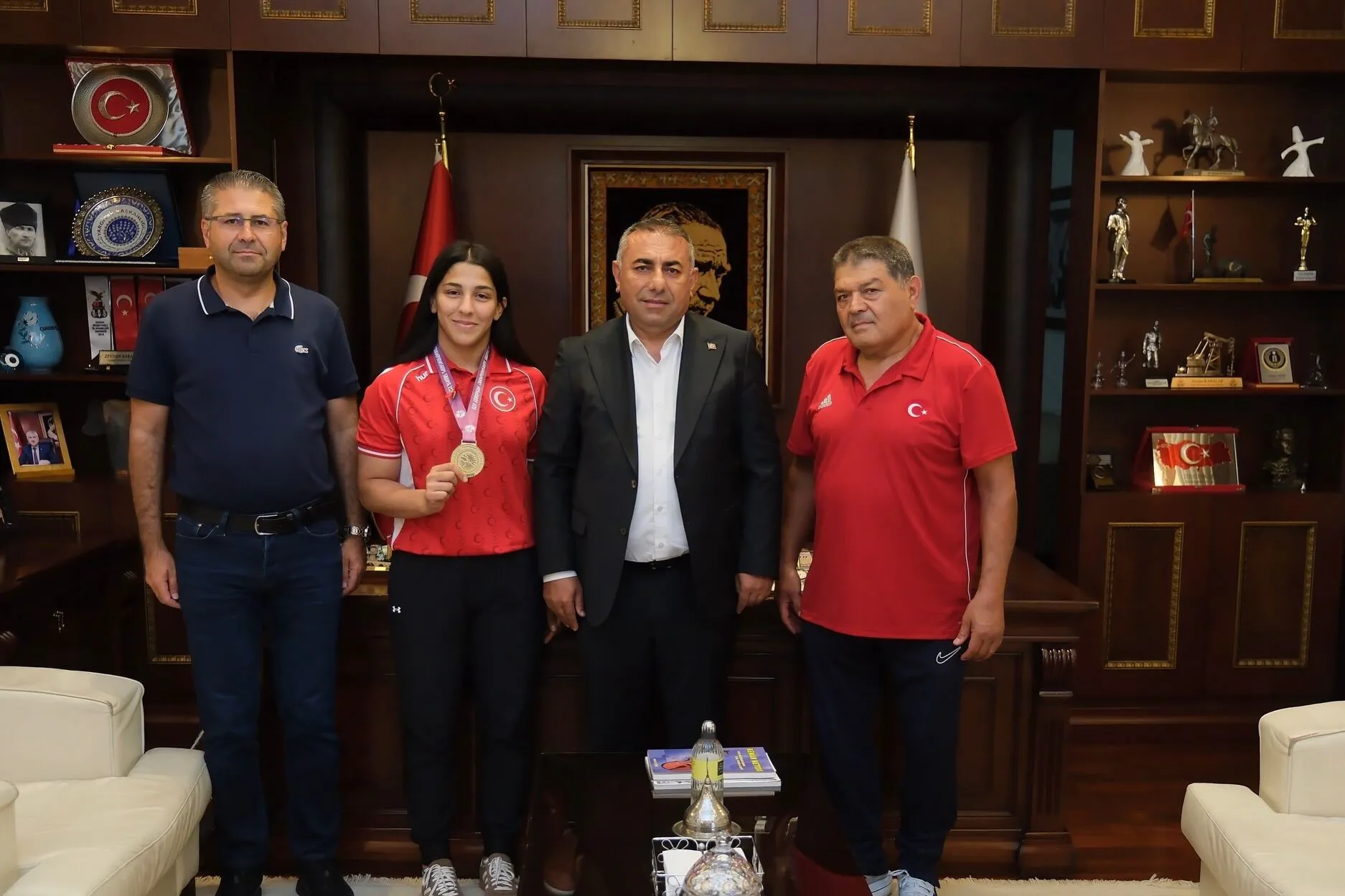 Güngör Geçer, Avrupa şampiyonu Elif Şevval Kurt’u ağırladı