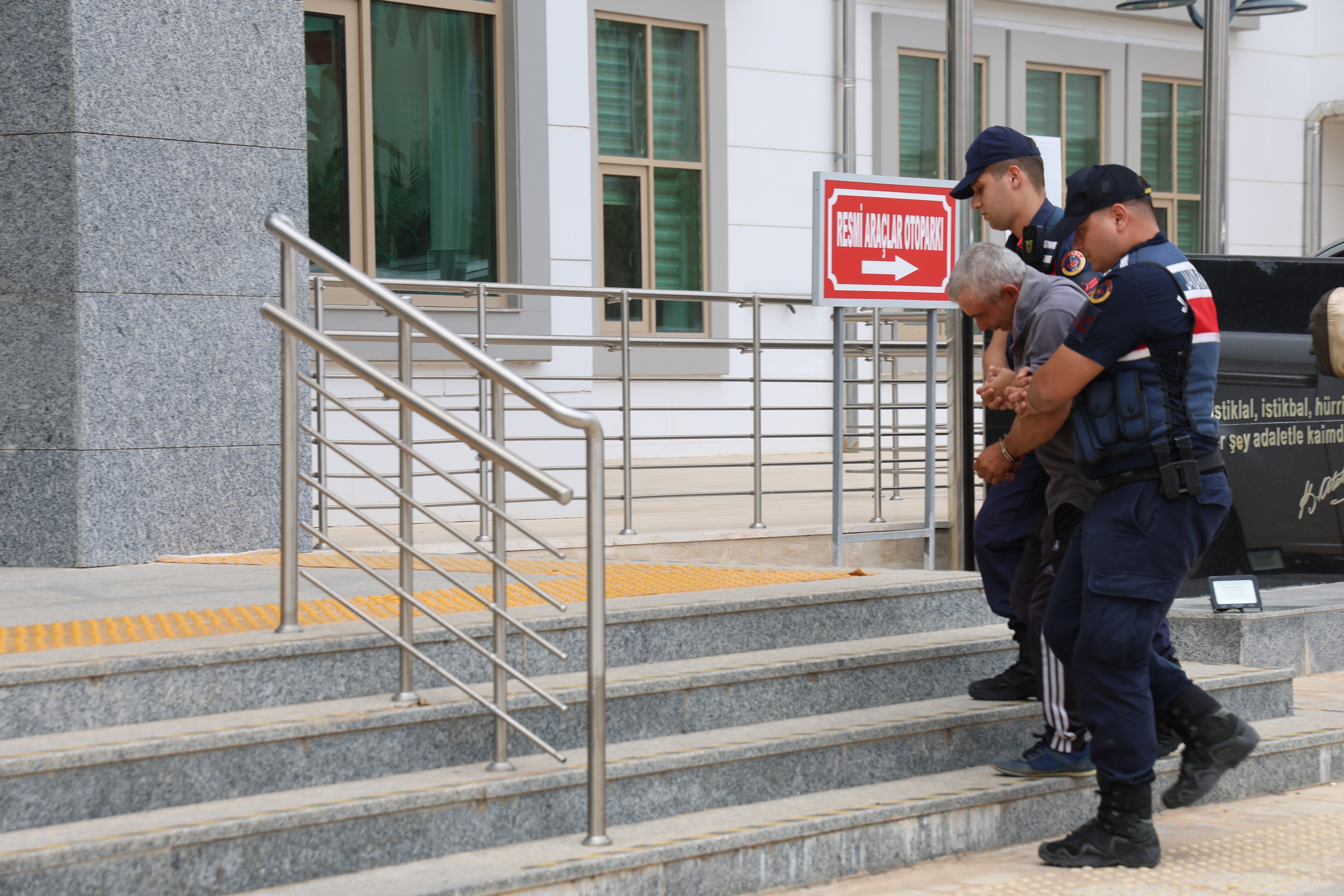 Kozan’da 7 yıldır aranan uyuşturucu hükümlüsü yakalandı