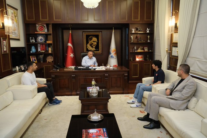 Güngör Geçer, milli karateci Diyar Hasanoğlu’nu ağırladı