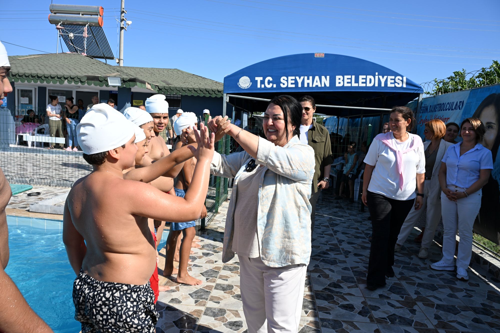 Seyhan Belediye Başkan Vekili Hasibe Akkan: “Çocuklarımız güvenli ve hijyenik ortamda yüzme öğreniyor”