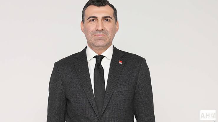 Yeni Partinin Adana kurucu il başkanı belli oldu.