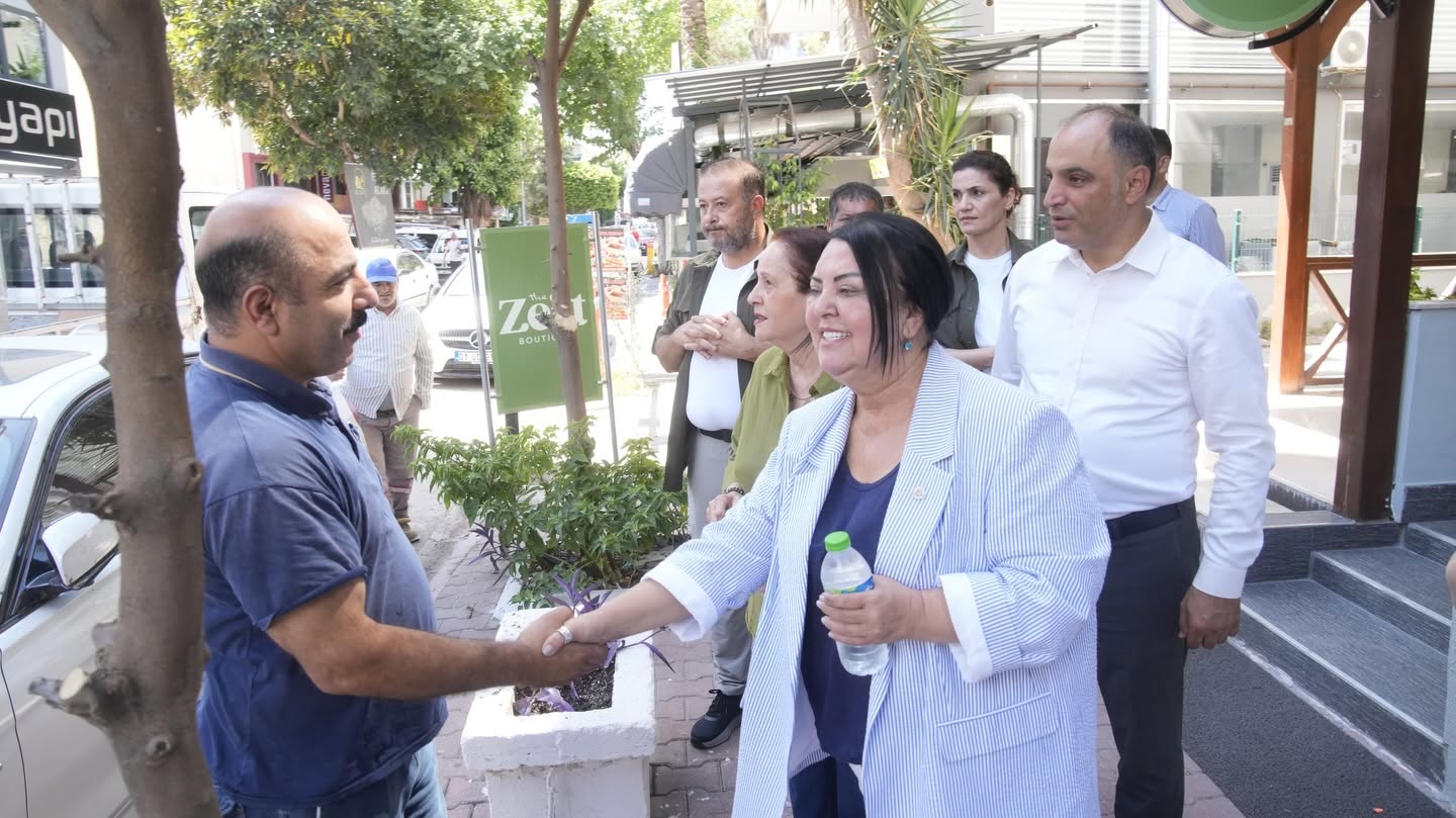 Başkan Vekili Hasibe Akkan'dan muhtarlara ve esnafa ziyaret