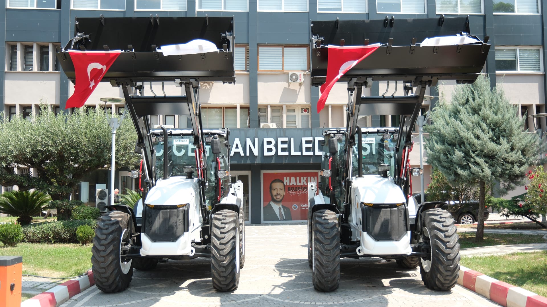 Ceyhan Belediyesi araç filosunu güçlendirmeye devam ediyor
