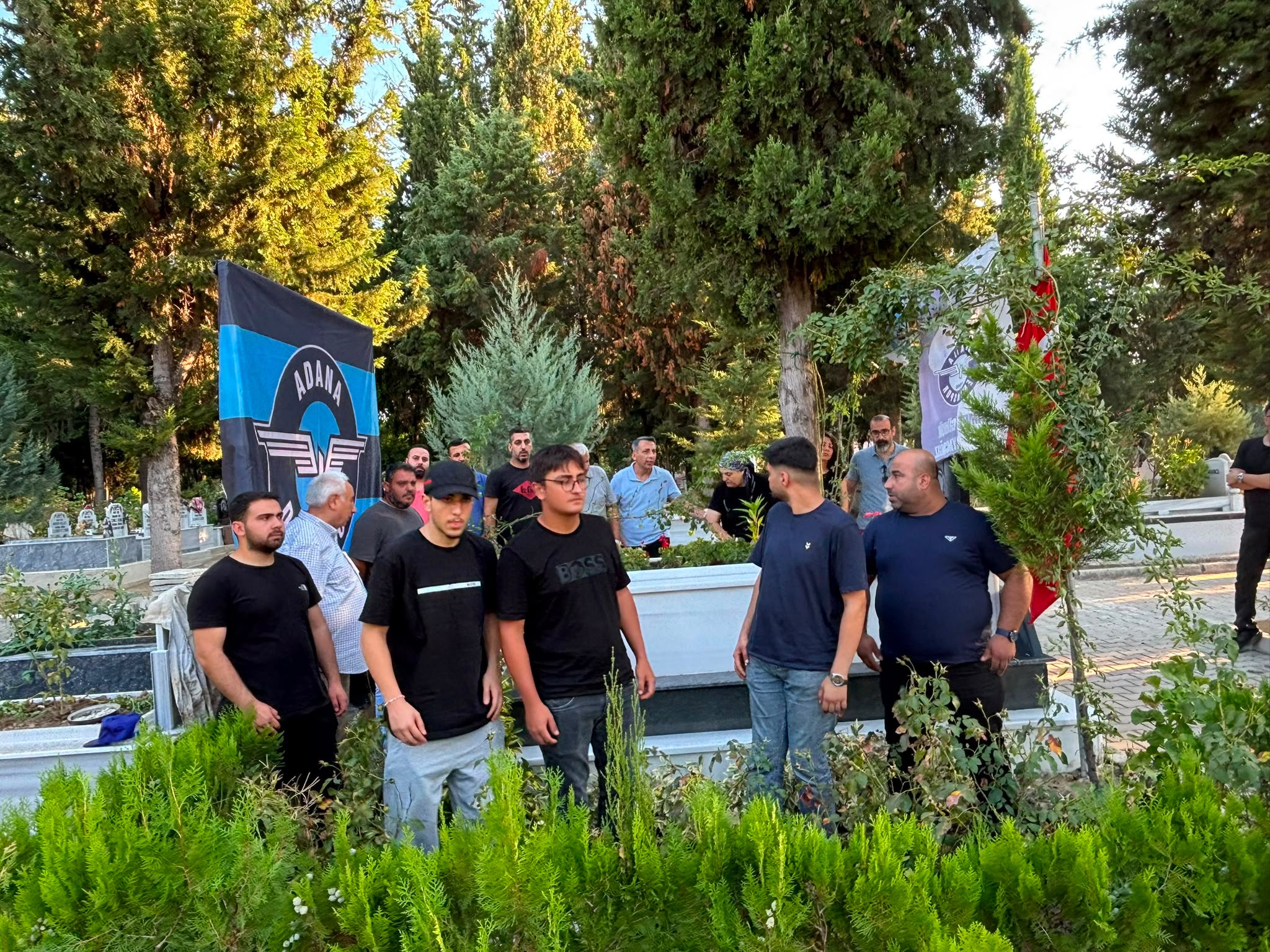 Adana Demirspor taraftarlarından Samet Güdük’e vefa
