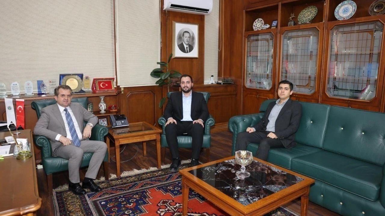 AK Parti Gençlik Kollarından Rektör Beriş’e ziyaret