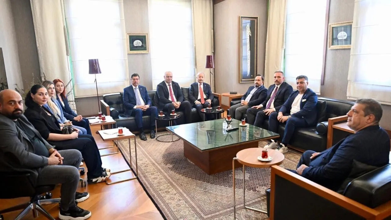 Bilal Uludağ, MHP heyetini Sarıçam Belediyesi’nde ağırladı