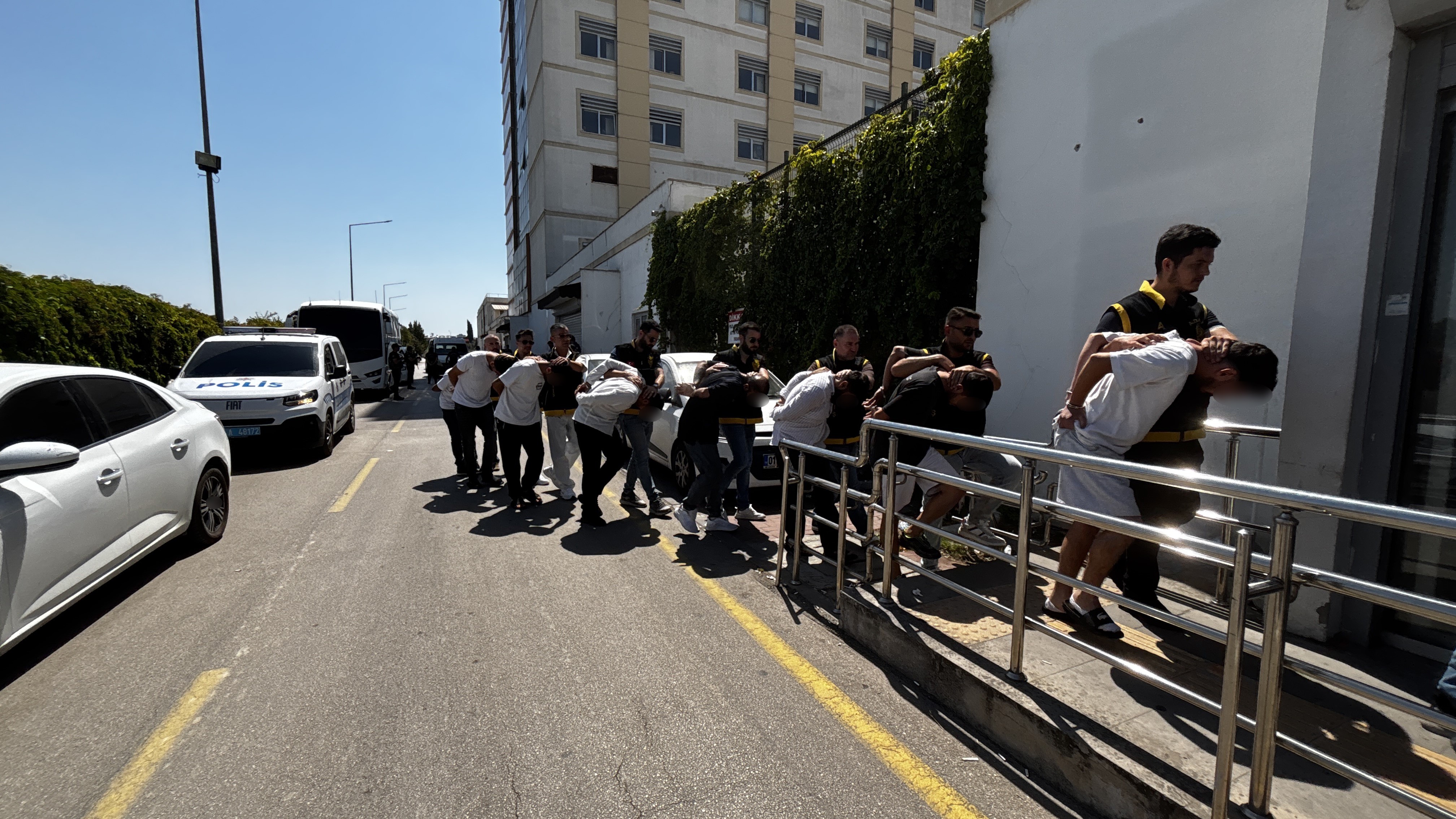 Adana’da Reyhan Acar’ın öldürülmesine ilişkin soruşturmada 13 şüpheli tutuklandı