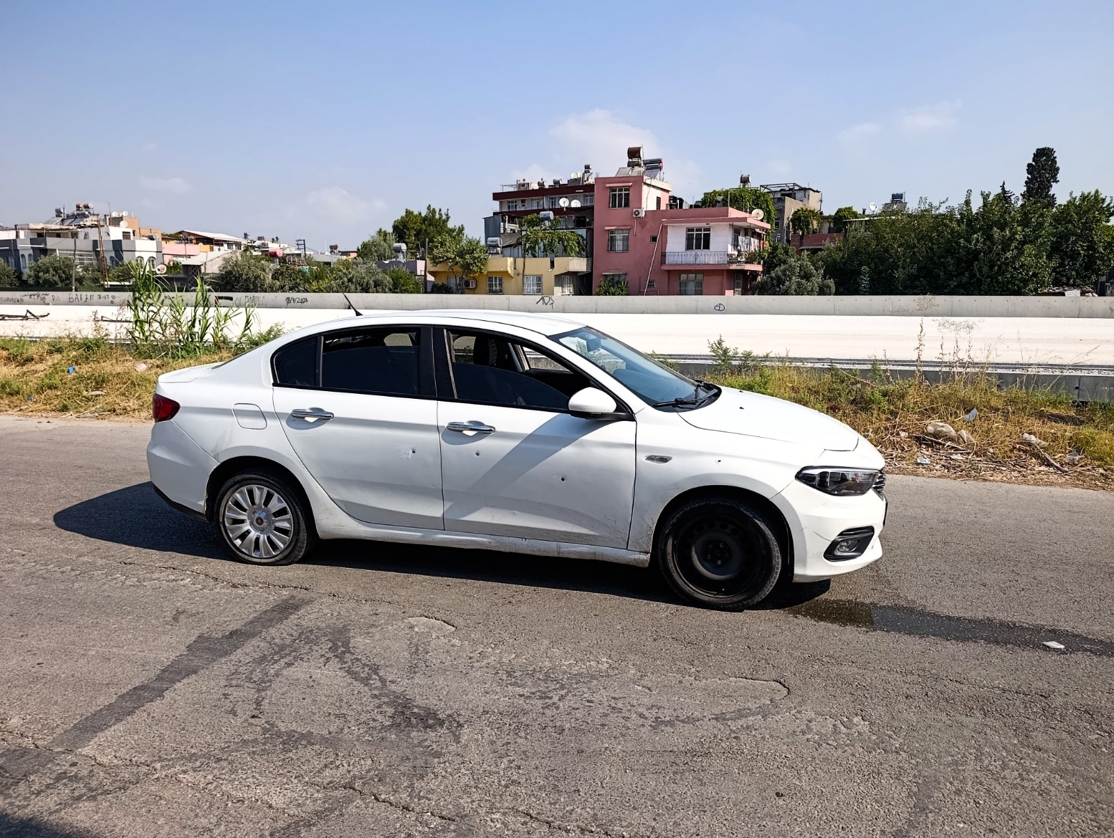 Adana’da seyir halindeki otomobile silahlı saldırı: 1 yaralı