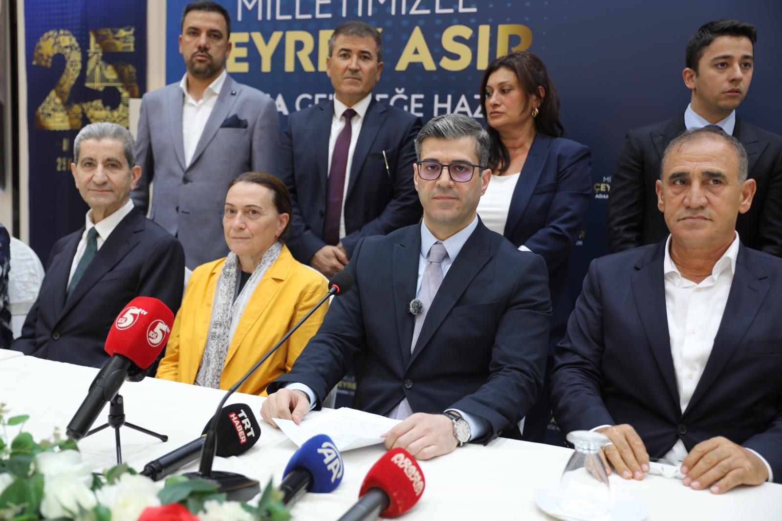 AK Parti Adana’da 25. kuruluş yıl dönümünü kutladı