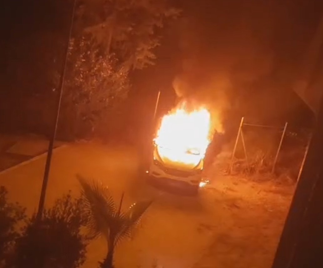 Adana’da villa ve araç yangını: 58 yaşındaki mimar hayatını kaybetti