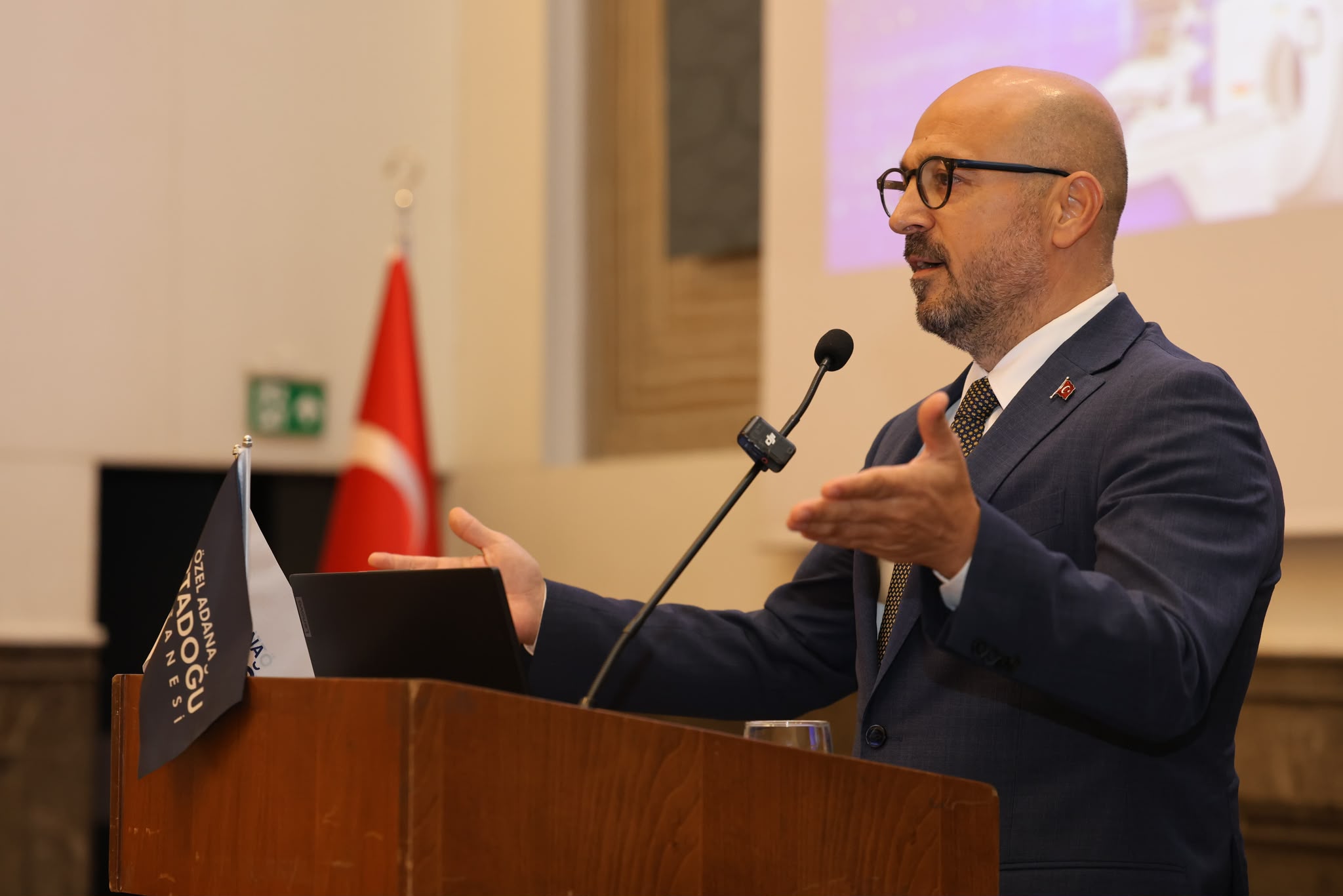 Halil Nacar: "Adana sağlıkta marka şehir olma yolunda"