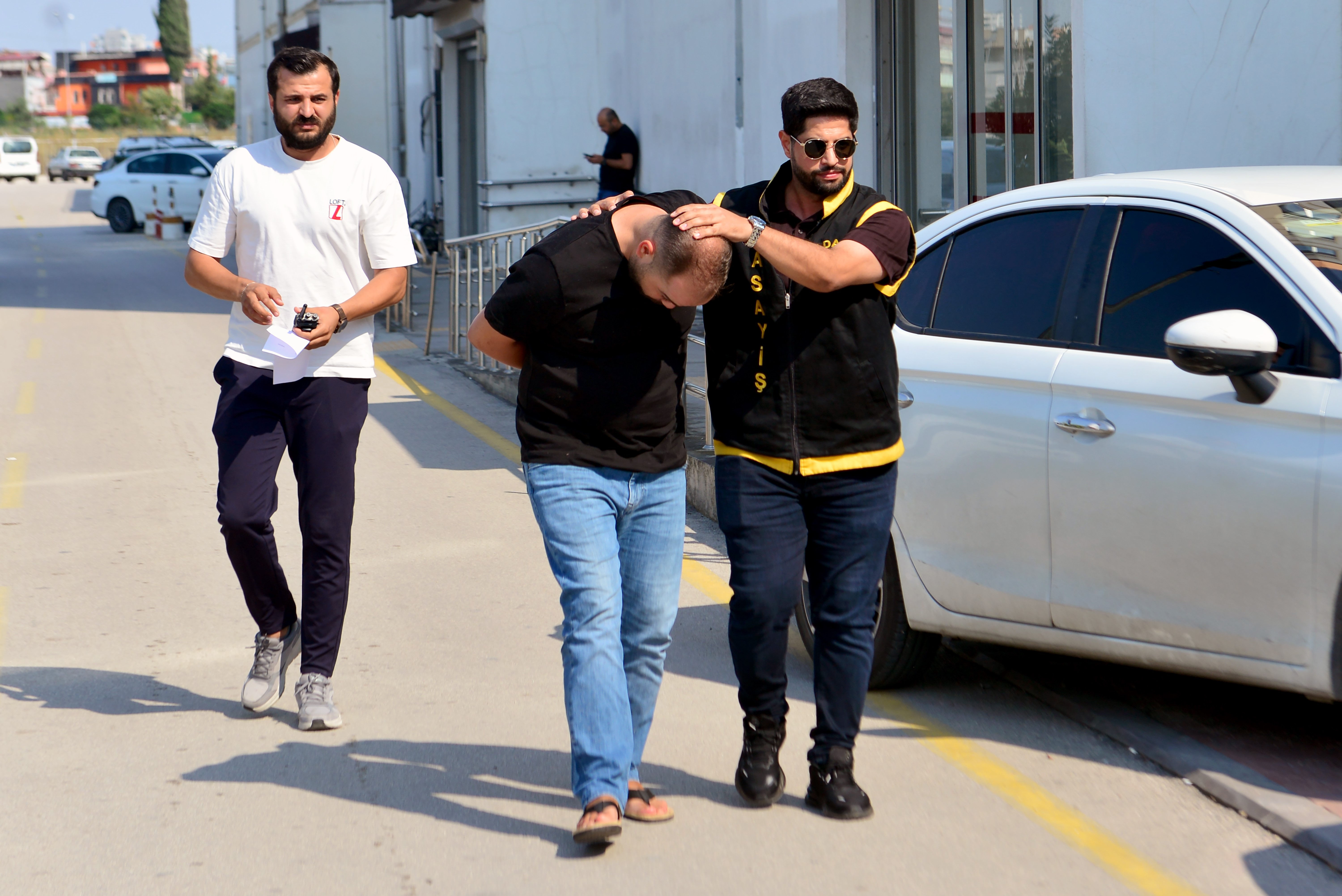 Adana’da “Ne baktın?” tartışması cinayetle bitti: Şüpheli tutuklandı
