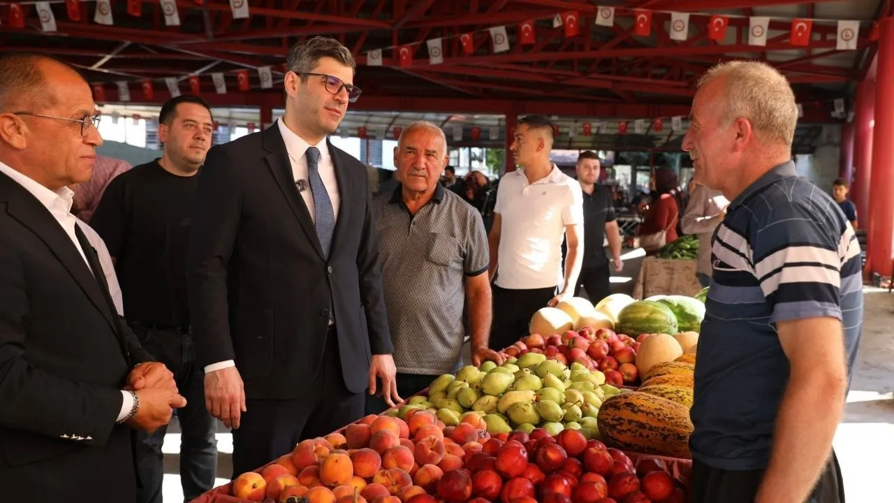 Mustafa Özkan’dan Saimbeyli’de teşkilat ve esnaf ziyareti